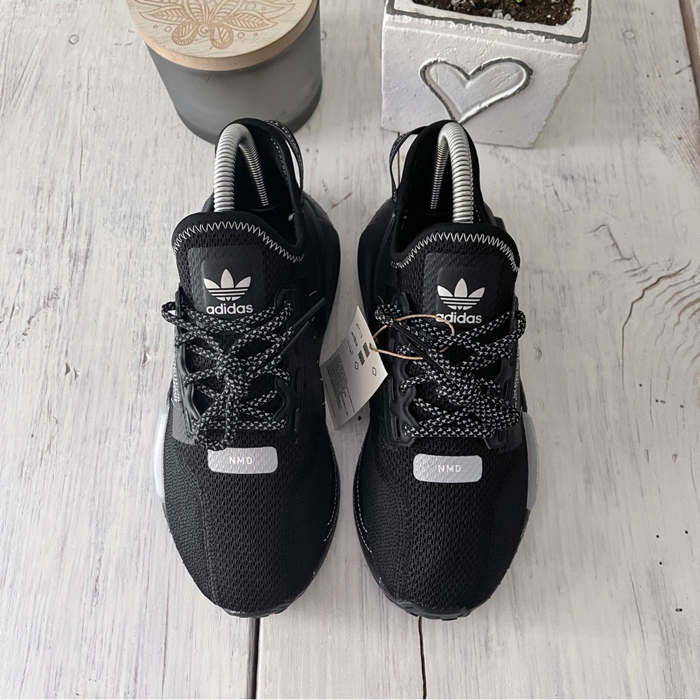 Adidas NMD R1 V2 - Picture 3 of 12